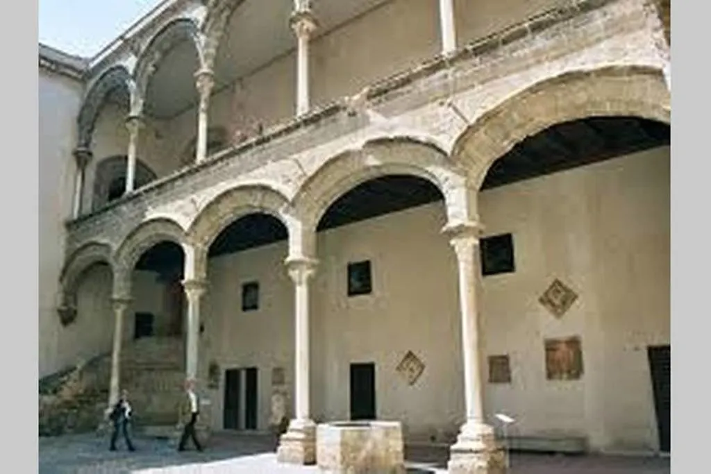 Appartamento Piazza Marina Chic Palermo